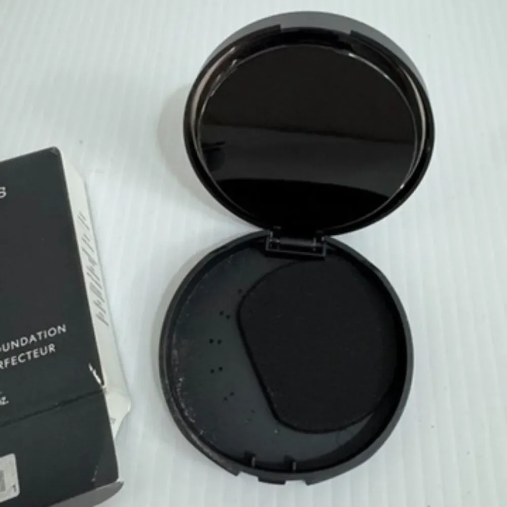 bareMinerals BAREPRO 16HR Powder Foundation Fair 10